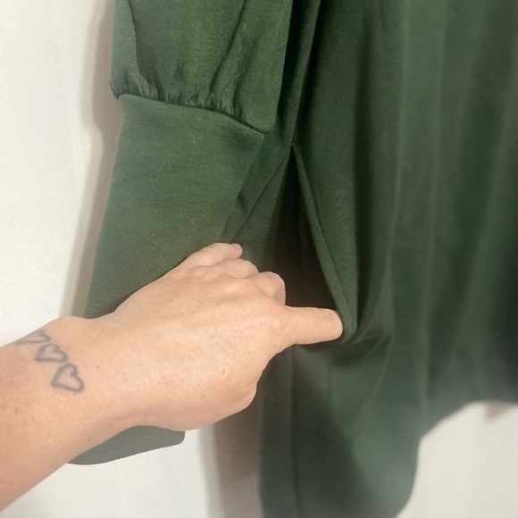 Ted Baker Imojene  sweater dress with structured shoulders size 6 LIKE NEW - Picture 8 of 9